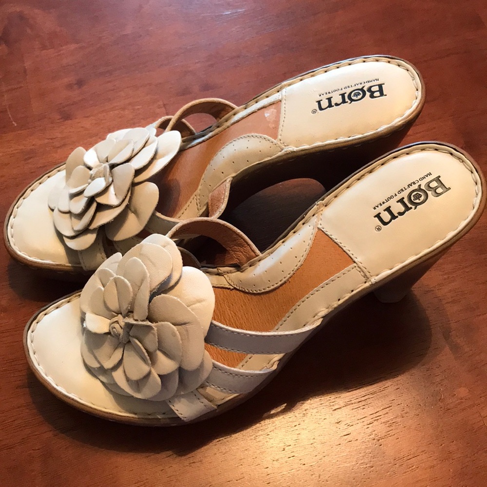 Born flower sandals